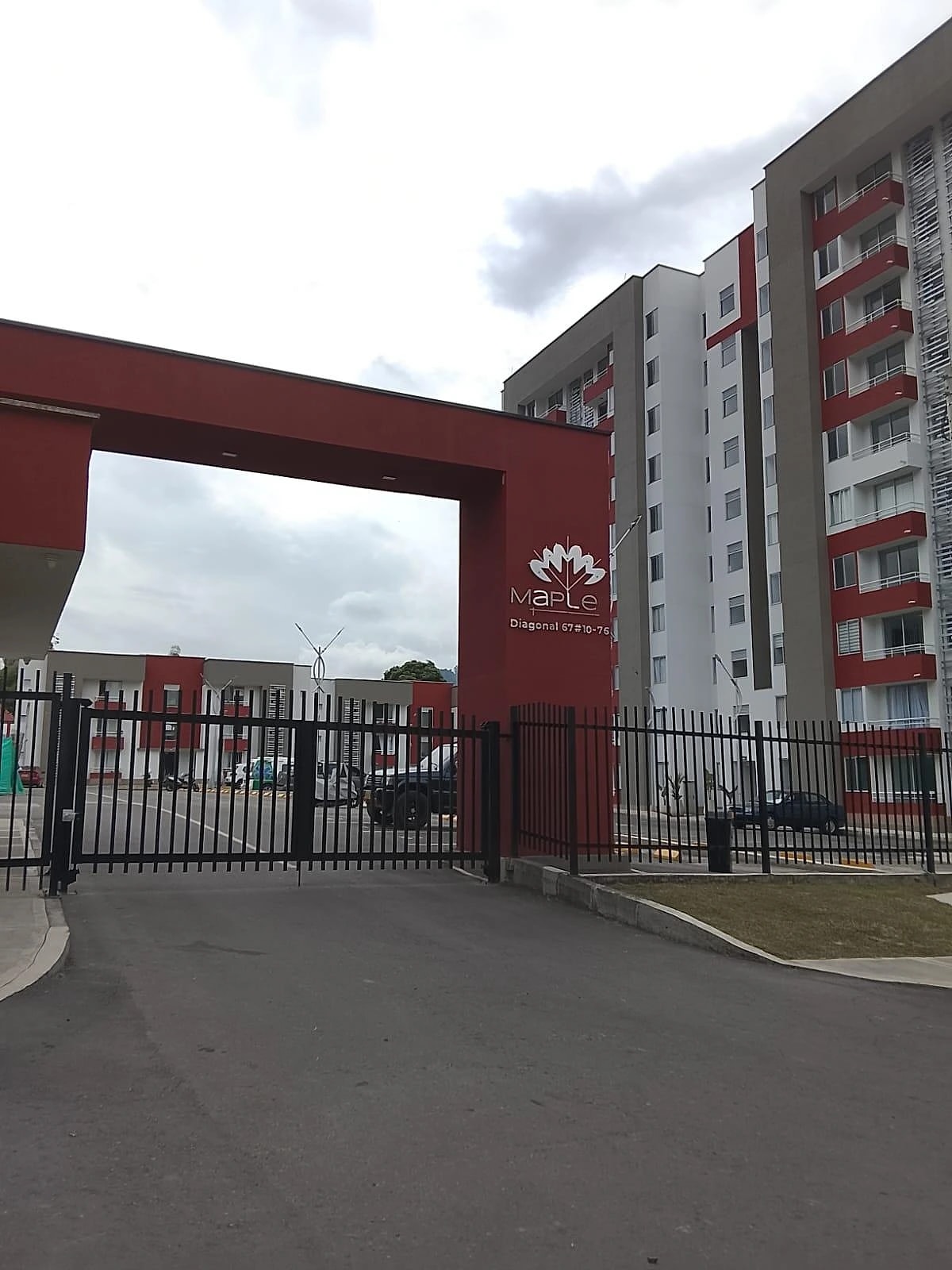 Vista del conjunto Maple Apartamentos en Dosquebradas